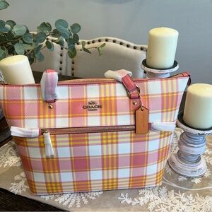Coach NWT Gallery Tote Garden Plaid Tote